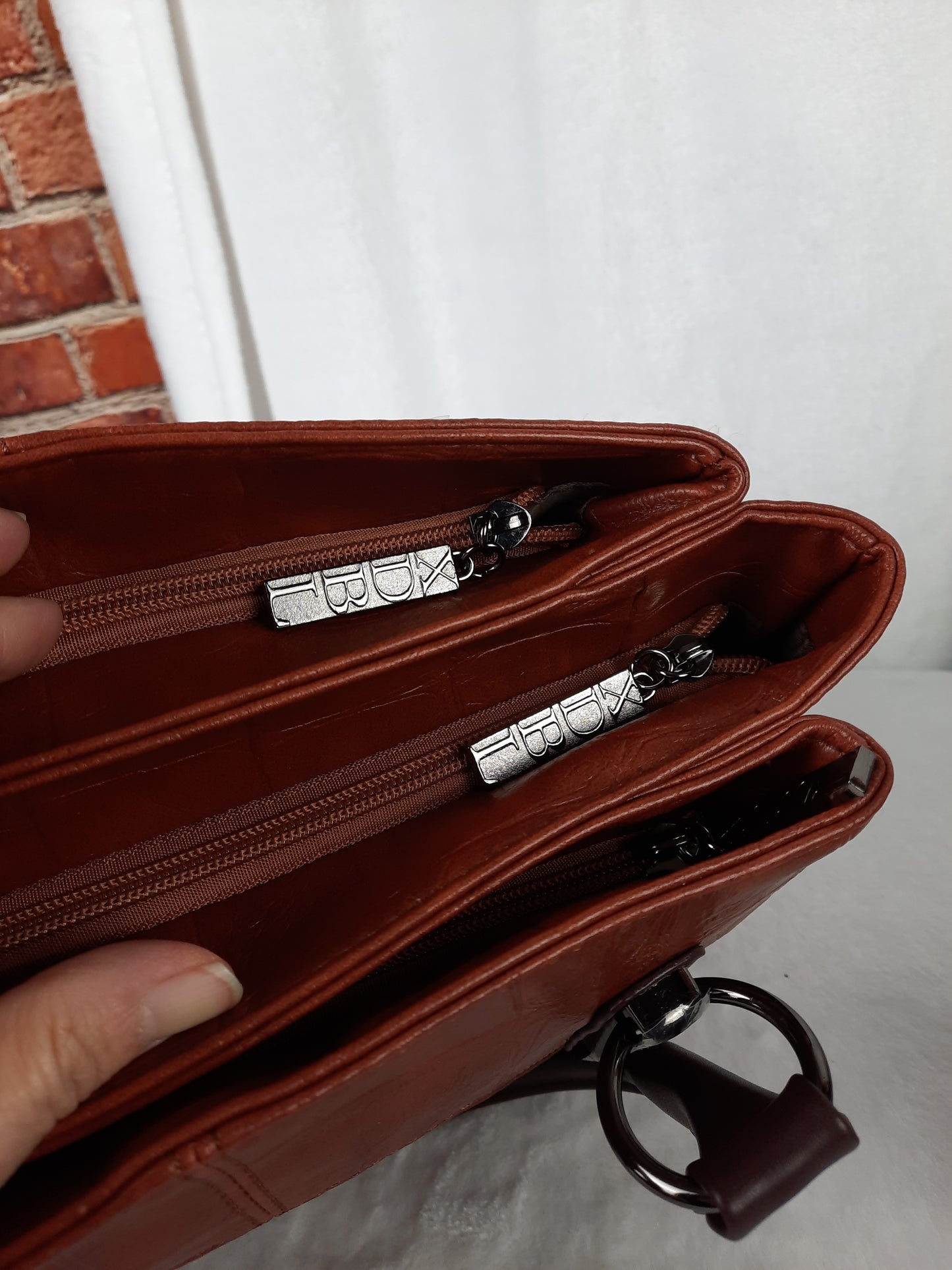 Xidibaoluo Brown Vegan Leather Bag With Crossbody Strap