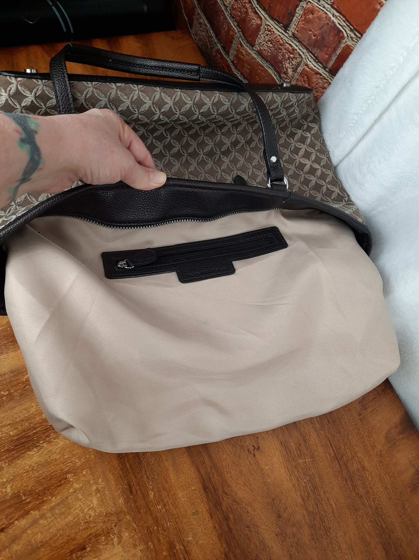 Dana Buchman Large Signature Tote Bag NWOT