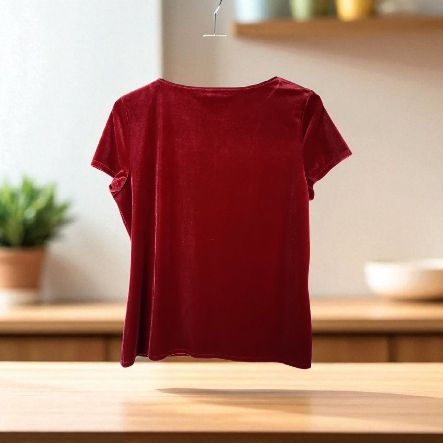 White House Black Market Red Velvet Ladie's Short Sleeve Top