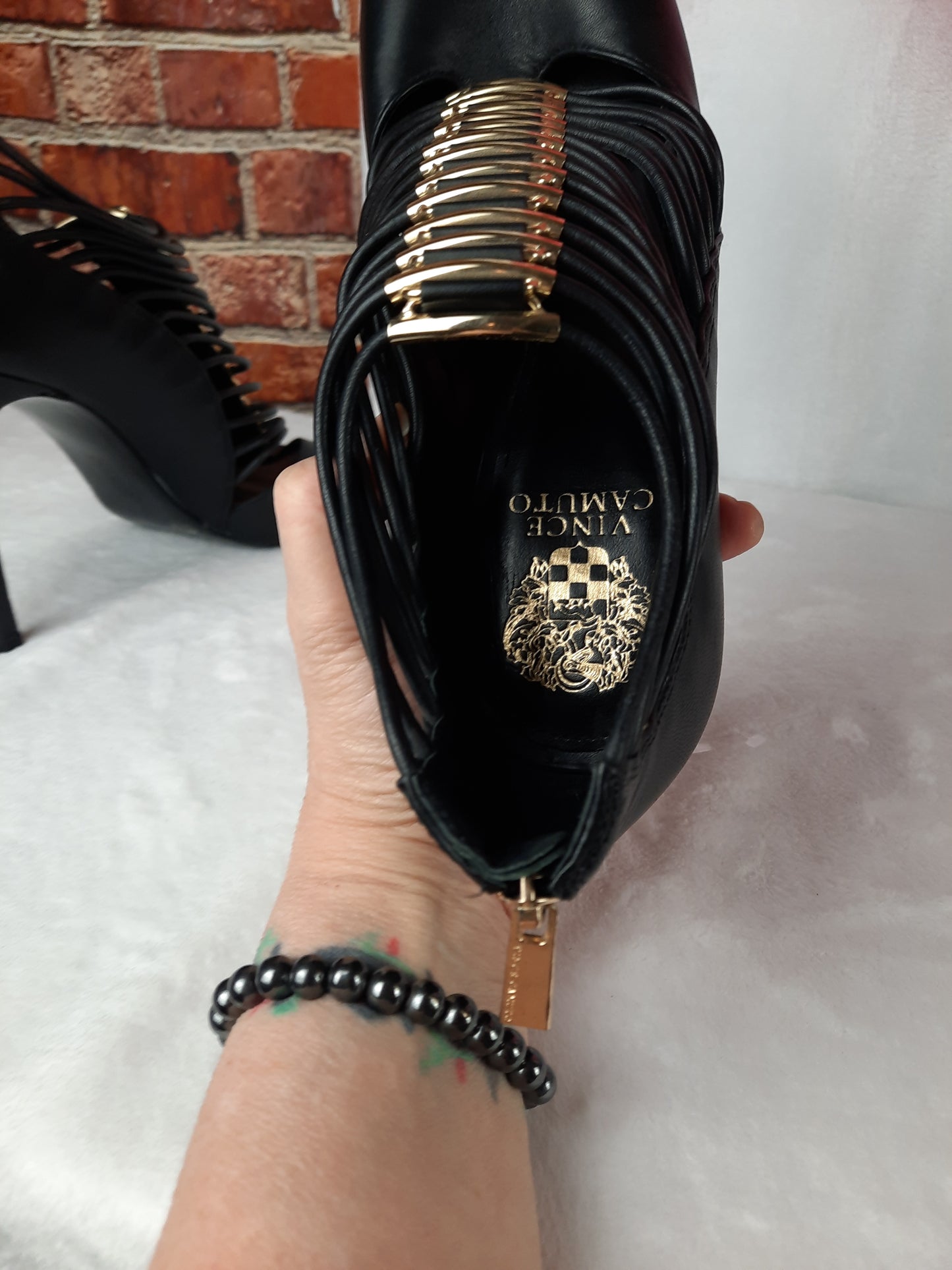 Vince Camuto Women's Black Leather Strappy Caged Heels Shoes Size 9 1/2