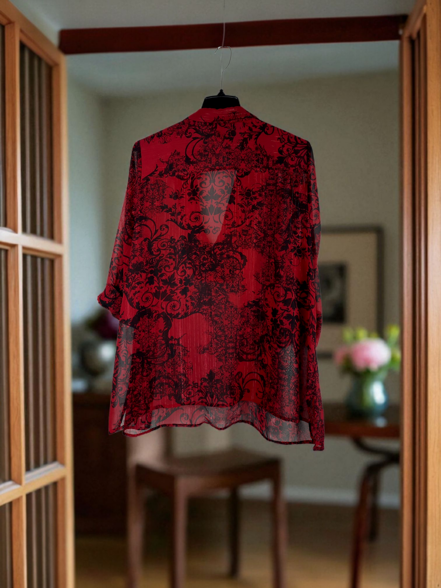 Catherines Women’s Size 2x Red Black Top Deep V-neck Pleated Flowy