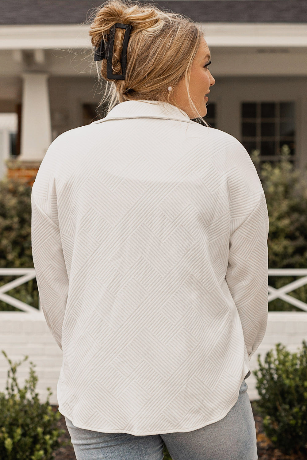 White Plus Size Textured Flap Pockets Jacket