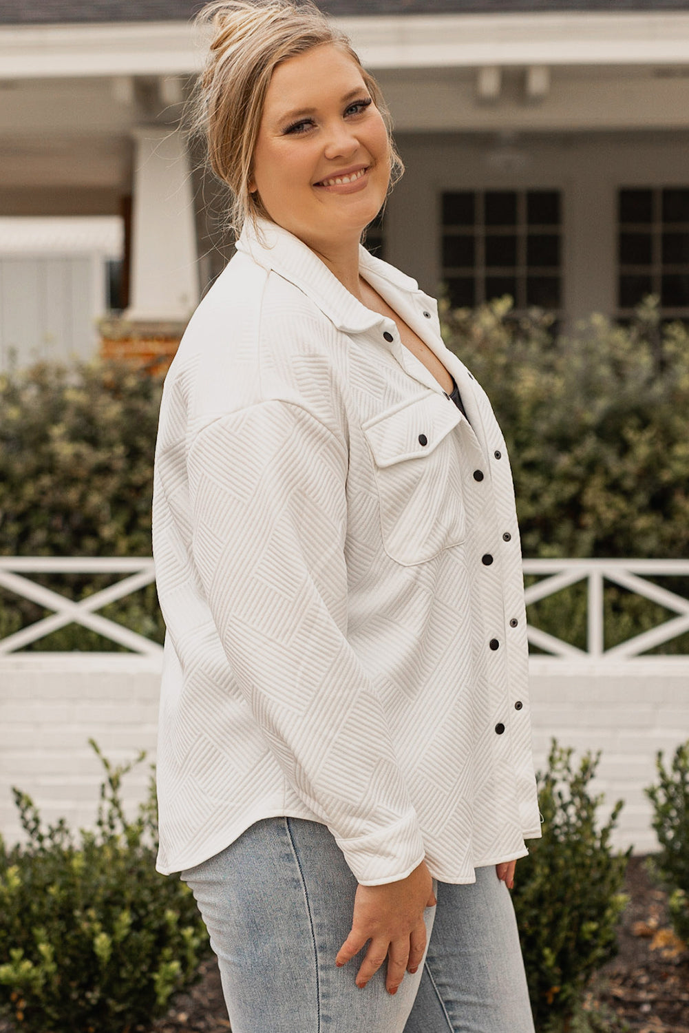 White Plus Size Textured Flap Pockets Jacket