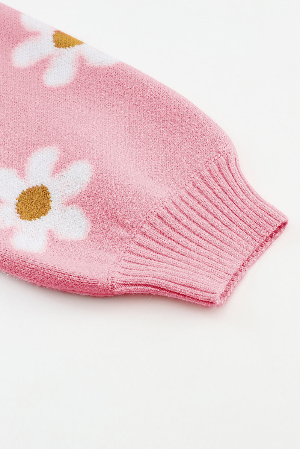 Long Sleeve Pink knit sweater with Daisies