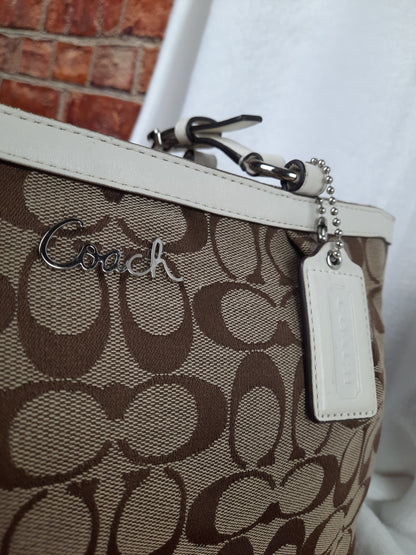 Coach Signature Shoulder Bag